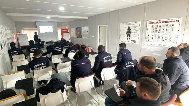 İtfaiye personeline ’asansörde kurtarma’ eğitimi
